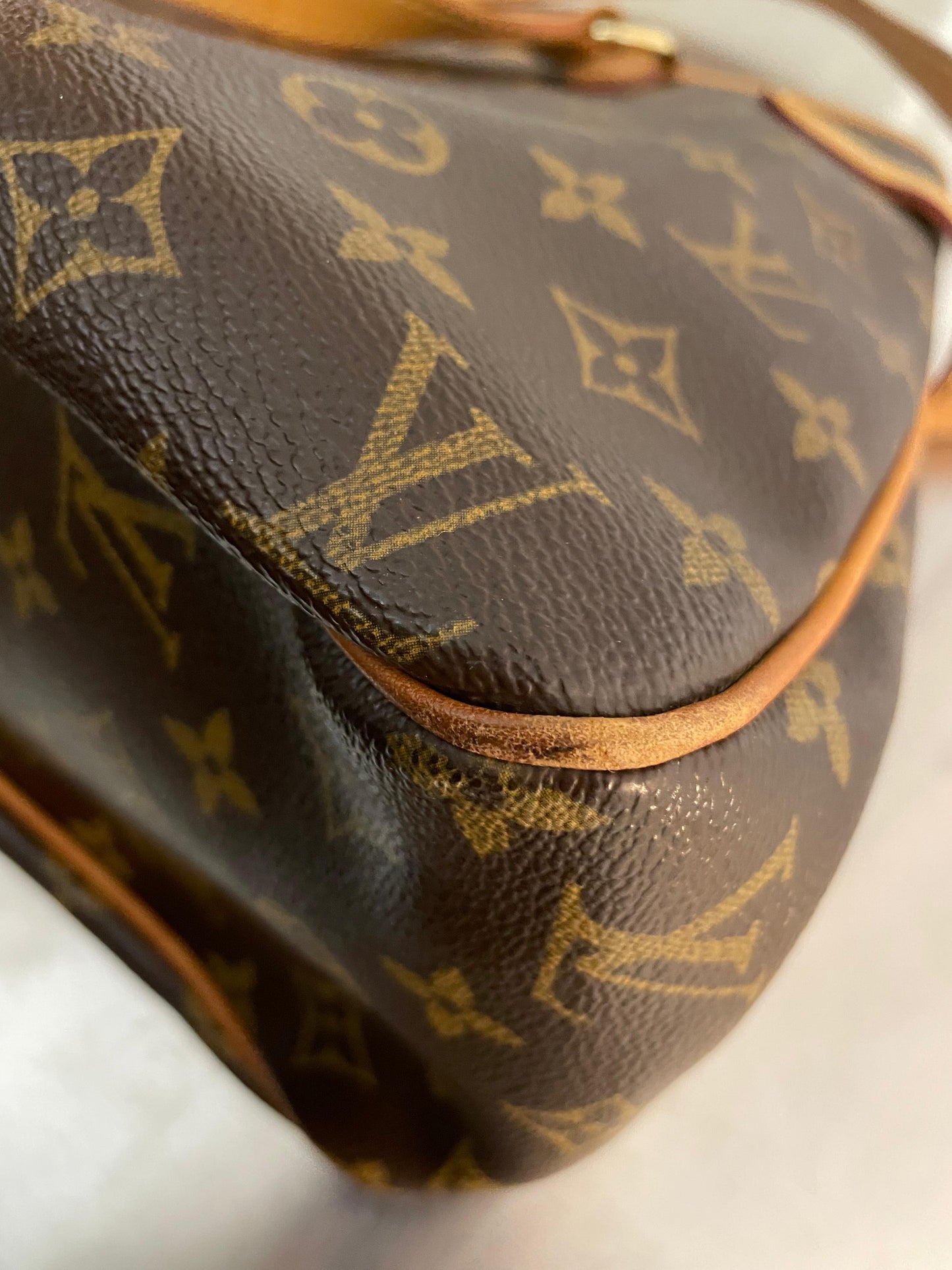 Louis Vuitton Batignolles