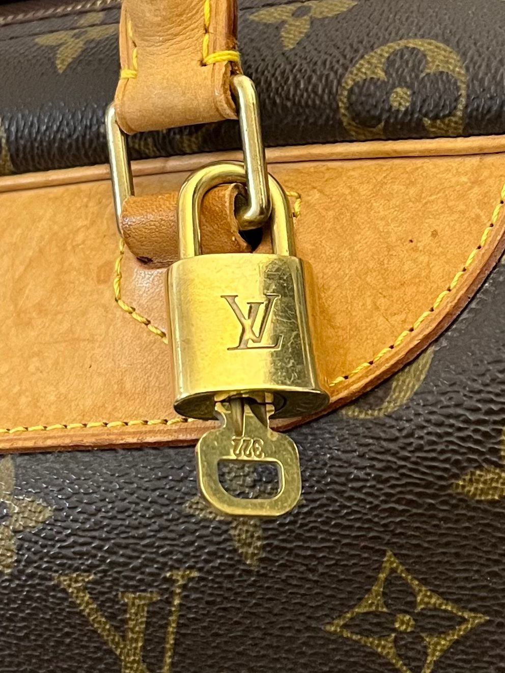 Louis Vuitton Deauville