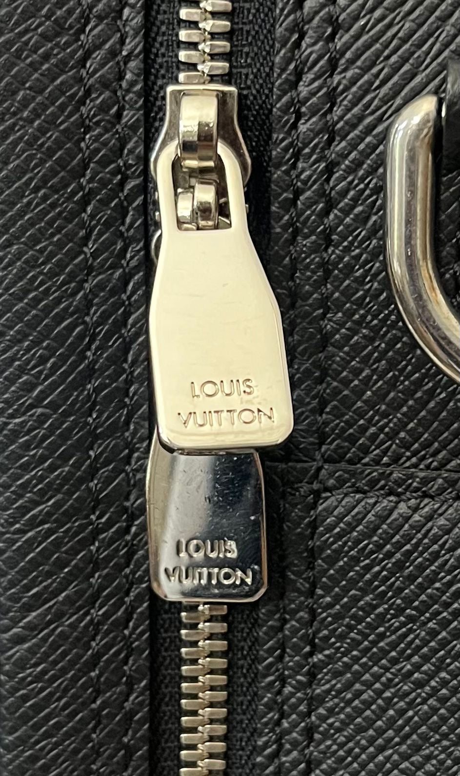 Louis Vuitton Overnight Taiga