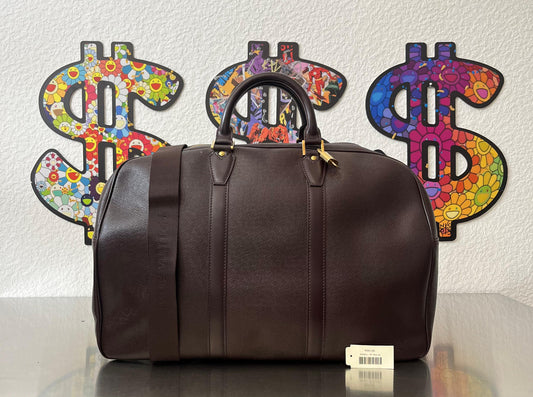 Louis Vuitton Kendall PM Taiga Leder