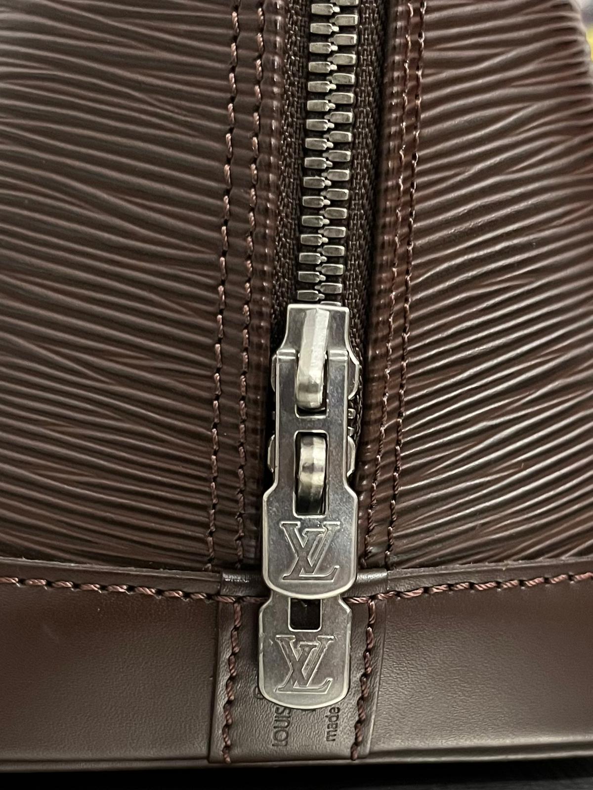 Louis Vuitton Alma PM Epi