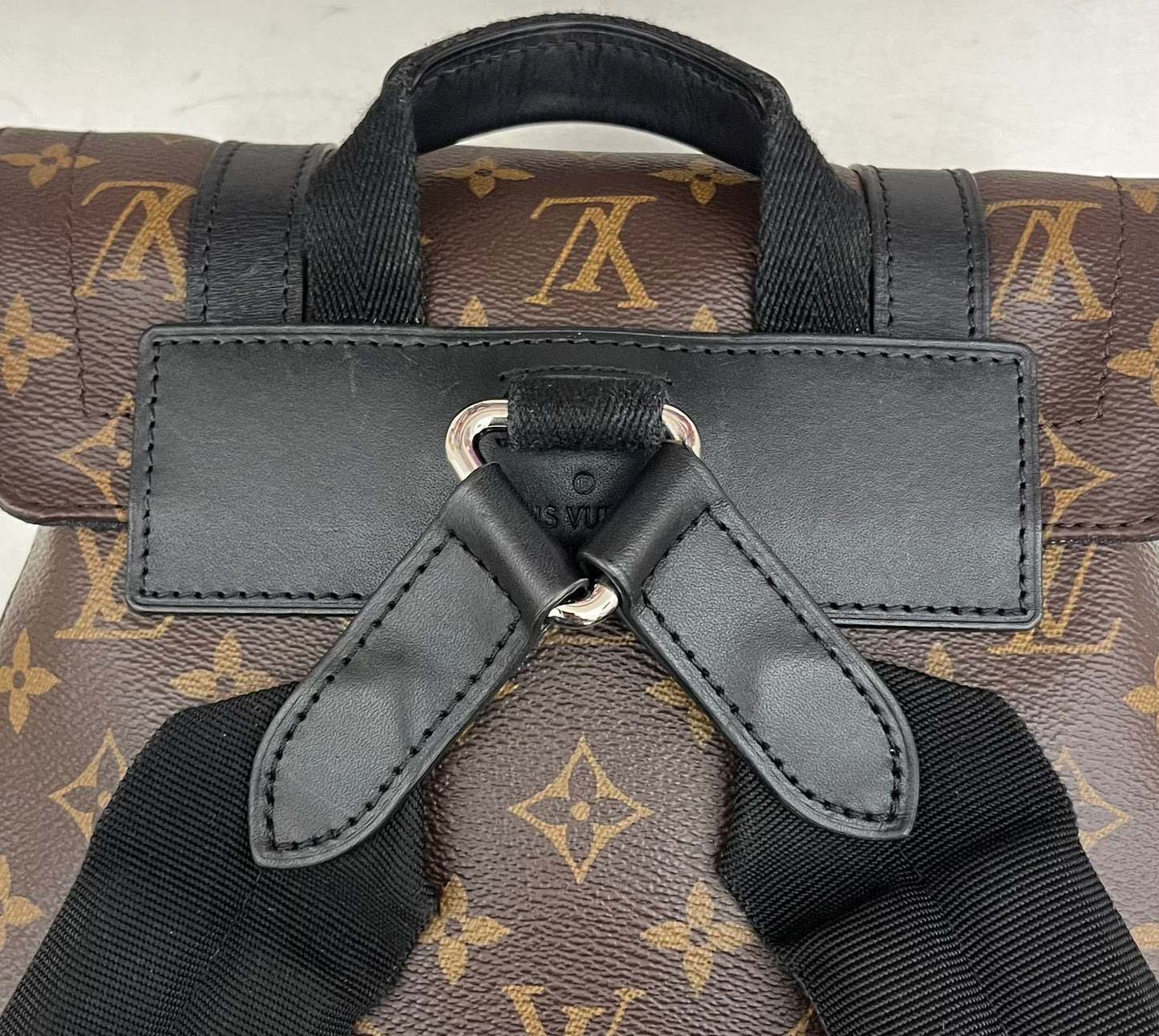 Louis Vuitton Christopher MM