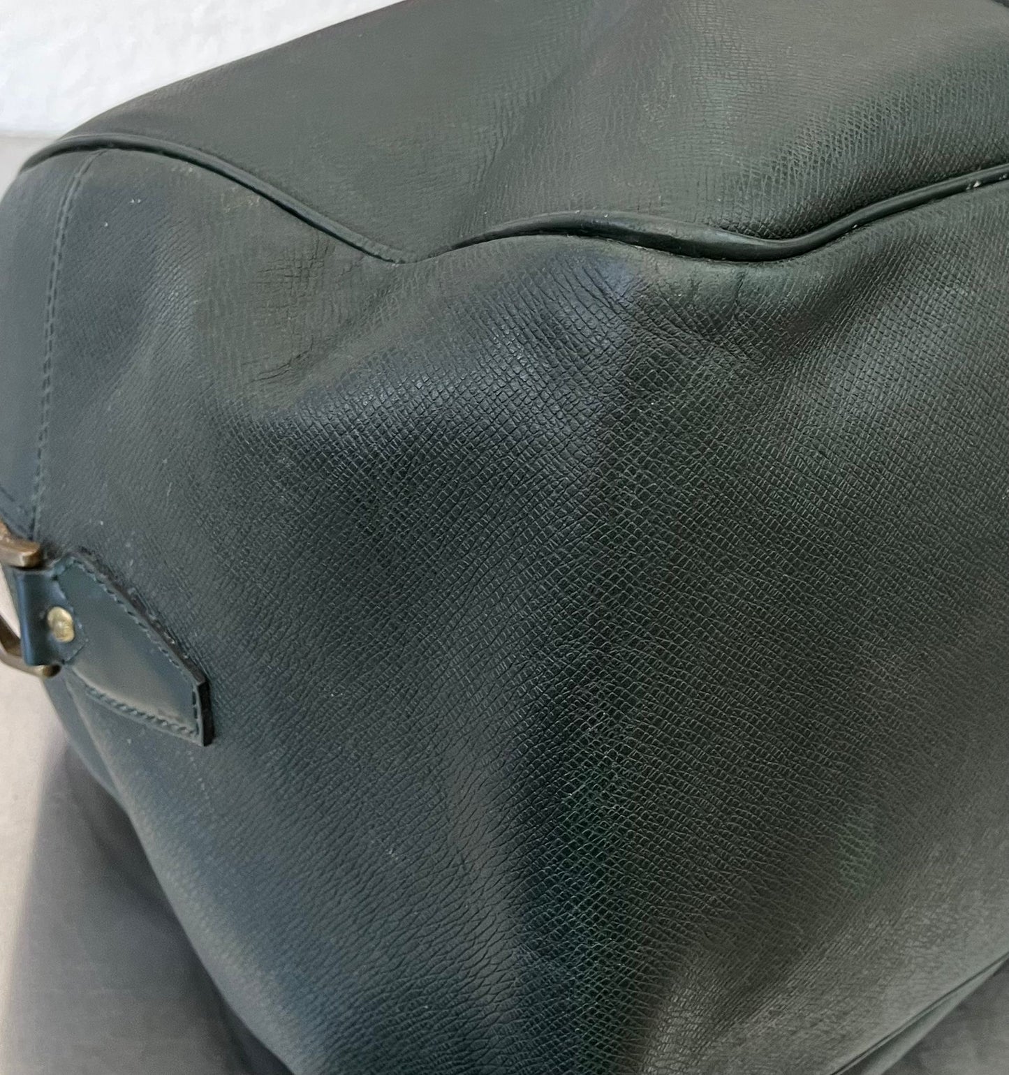 Louis Vuitton Kendall PM Taiga