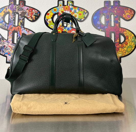 Louis Vuitton Kendall GM Taiga Leder