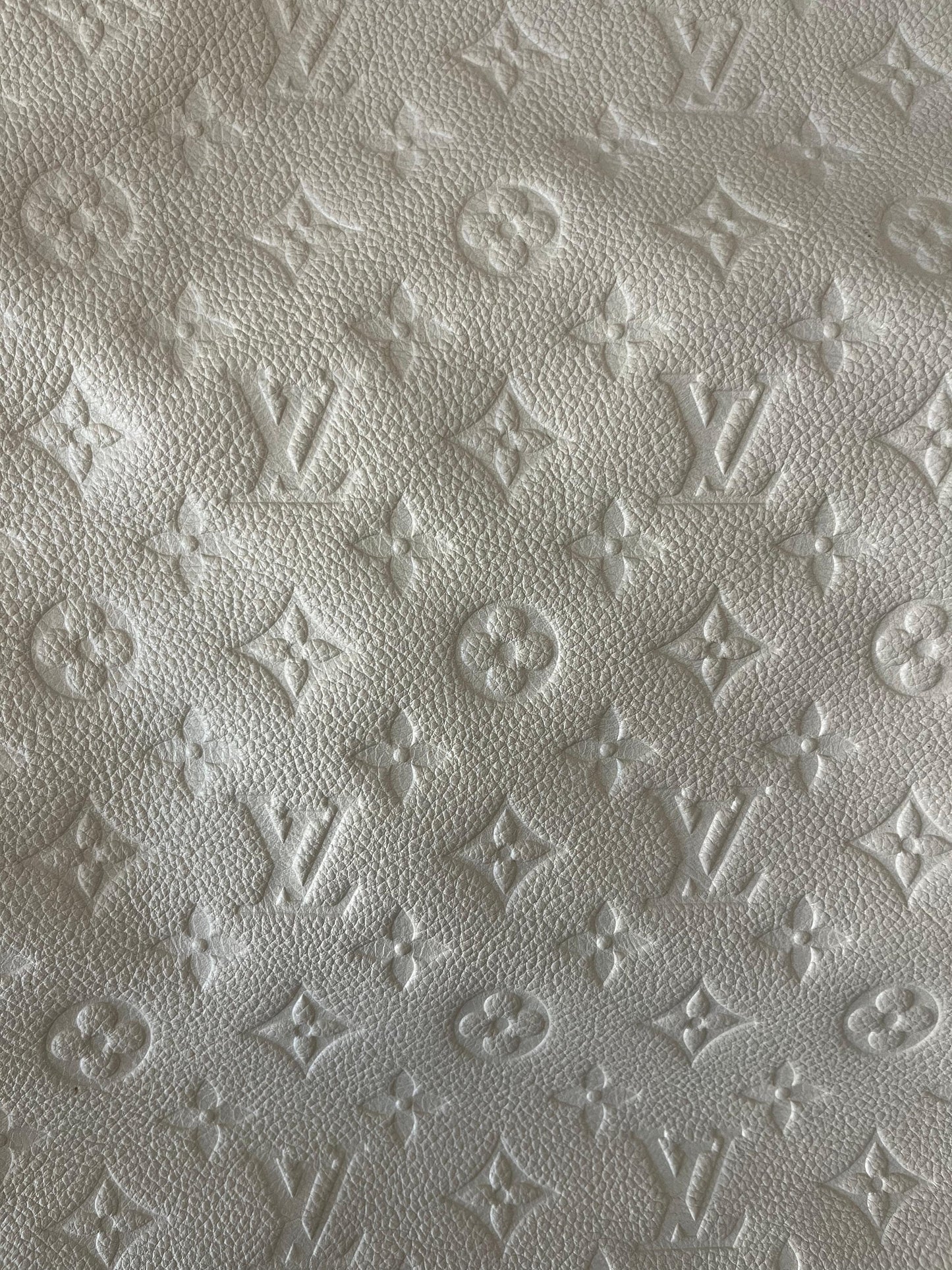 Louis Vuitton Artsy MM