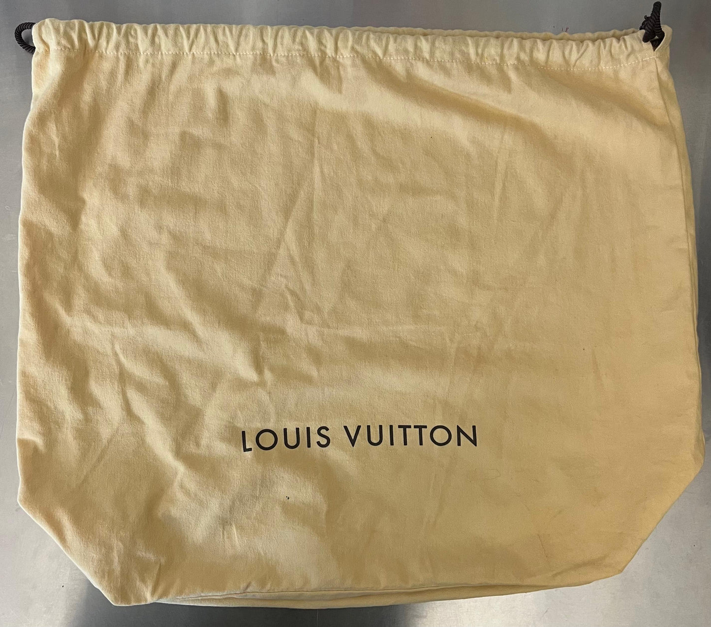 Louis Vuitton Greenwich PM