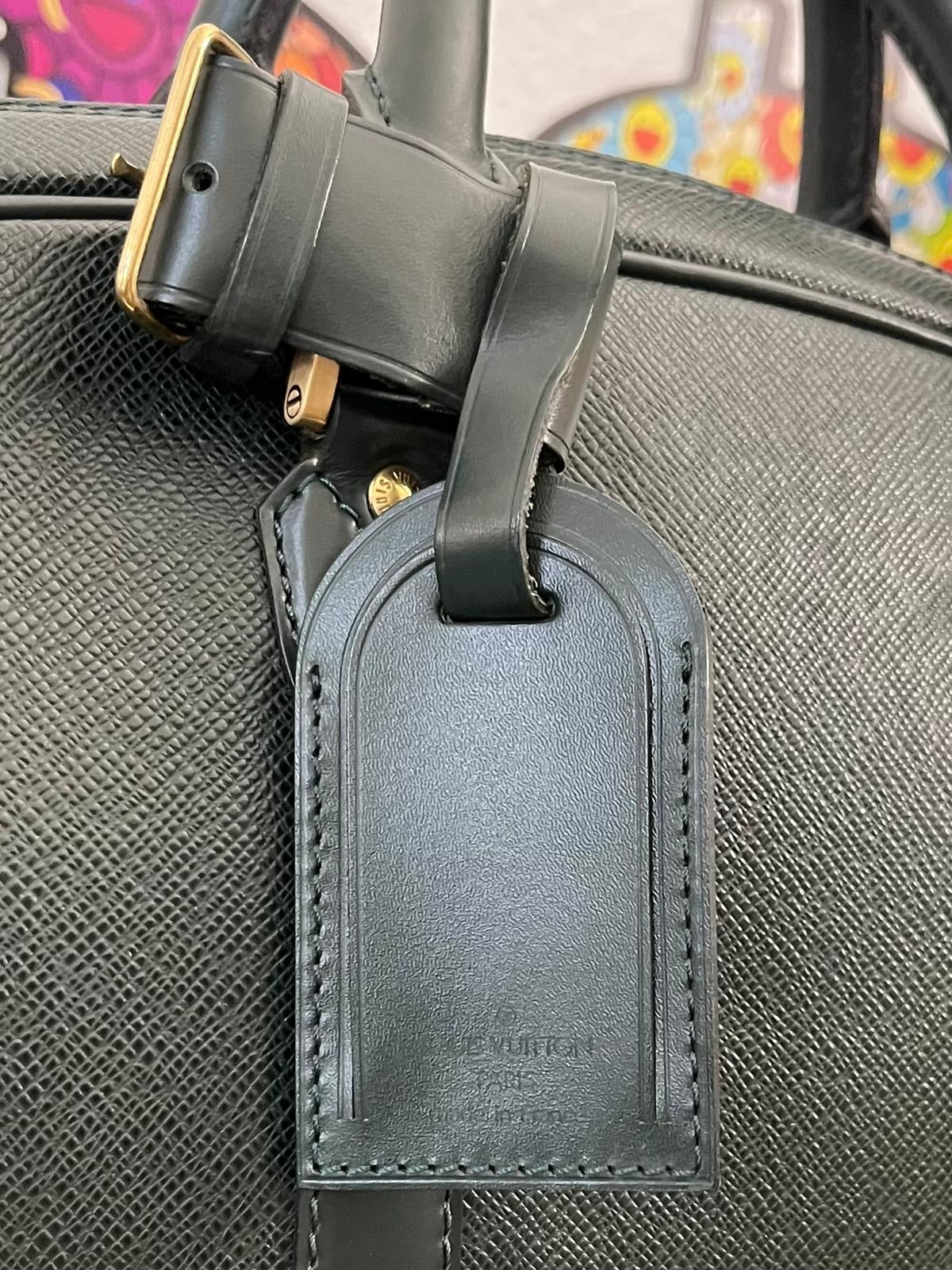 Louis Vuitton Helanga Taiga