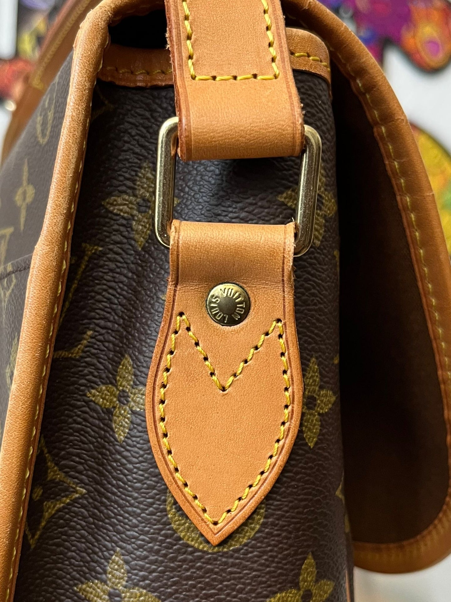 Louis Vuitton Gibeciere GM Messenger