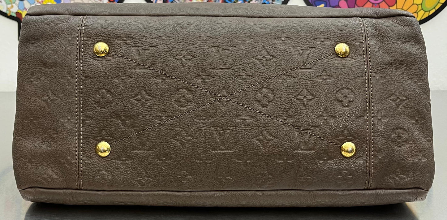 Louis Vuitton Artsy MM