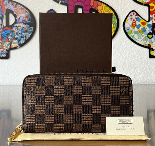Louis Vuitton Zippy Damier