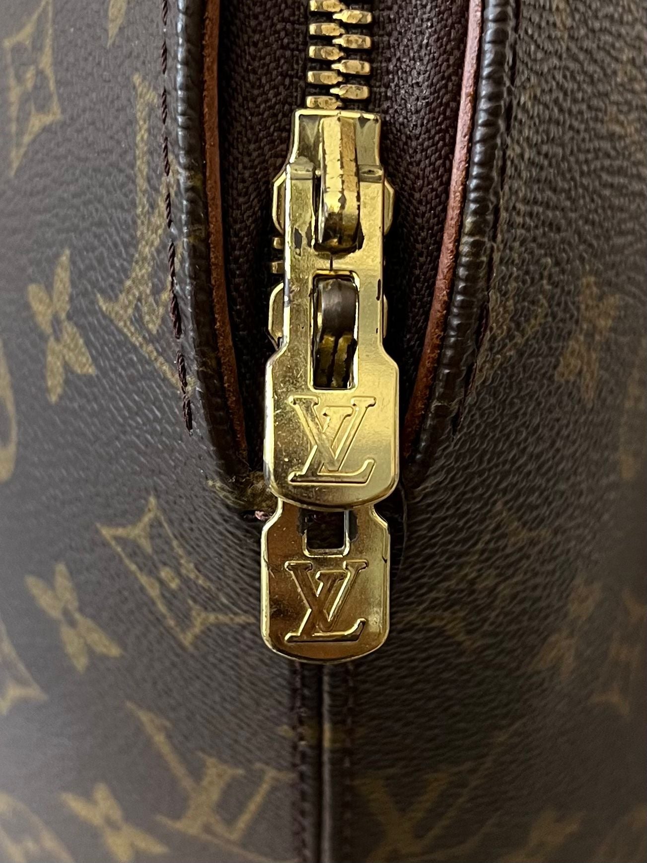 Louis Vuitton Ellipse MM