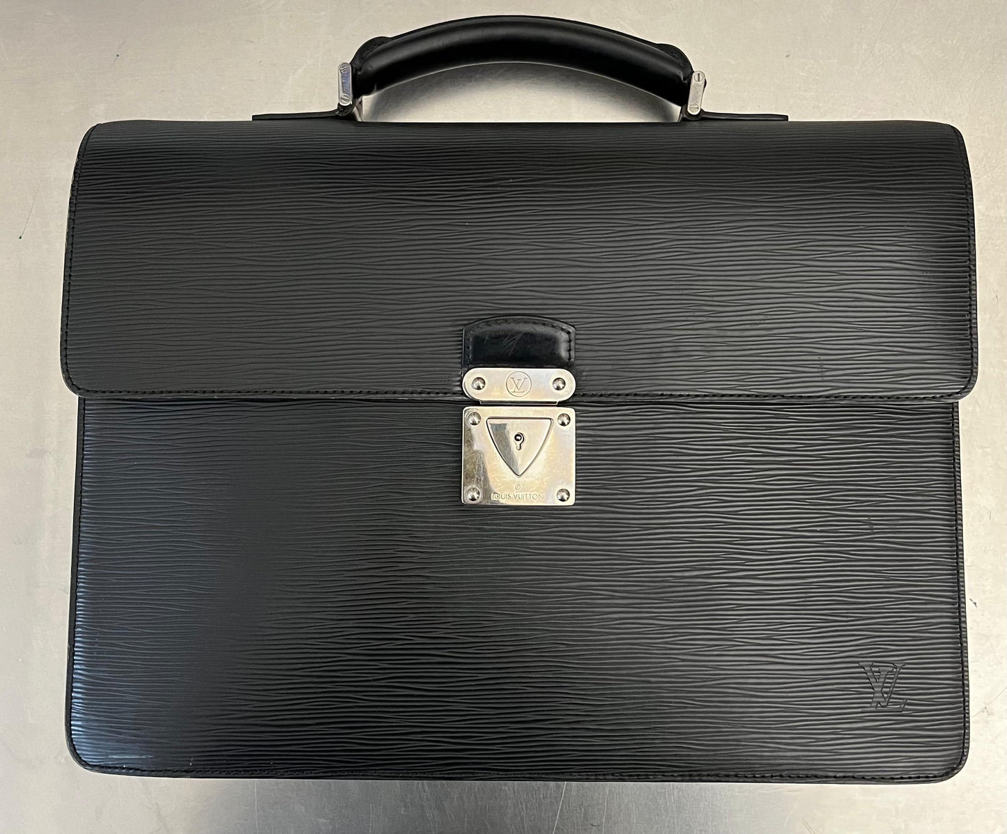 Louis Vuitton Robusto Epi