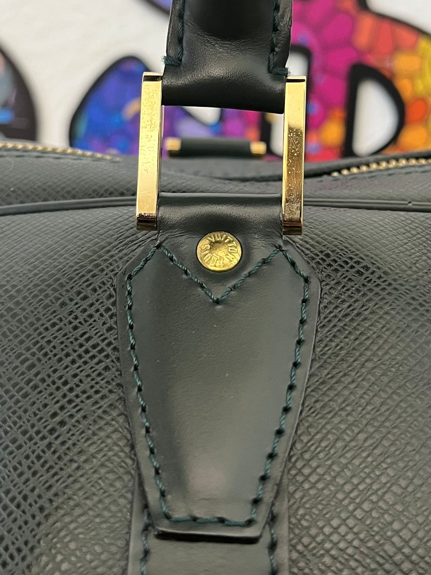 Louis Vuitton Kendall GM Taiga Leder
