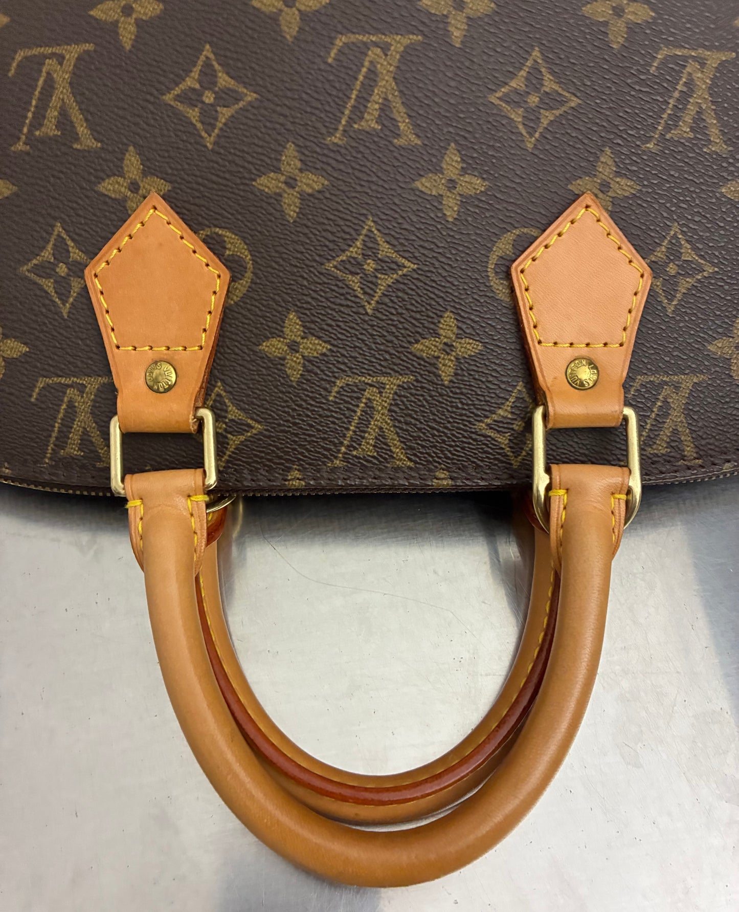 Louis Vuitton Alma PM