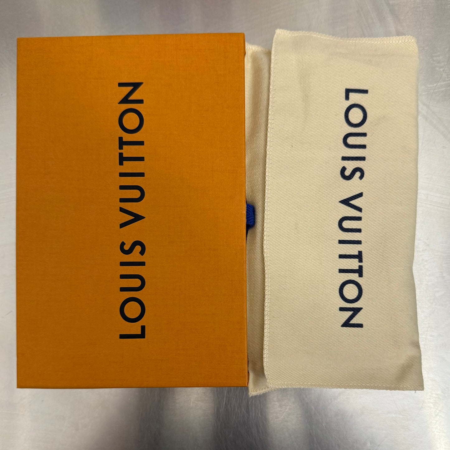 Louis Vuitton Brazza Macassar