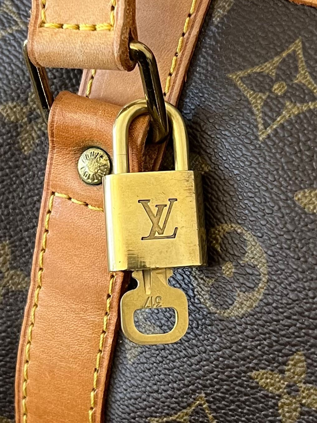 Louis Vuitton Sac Souple 55