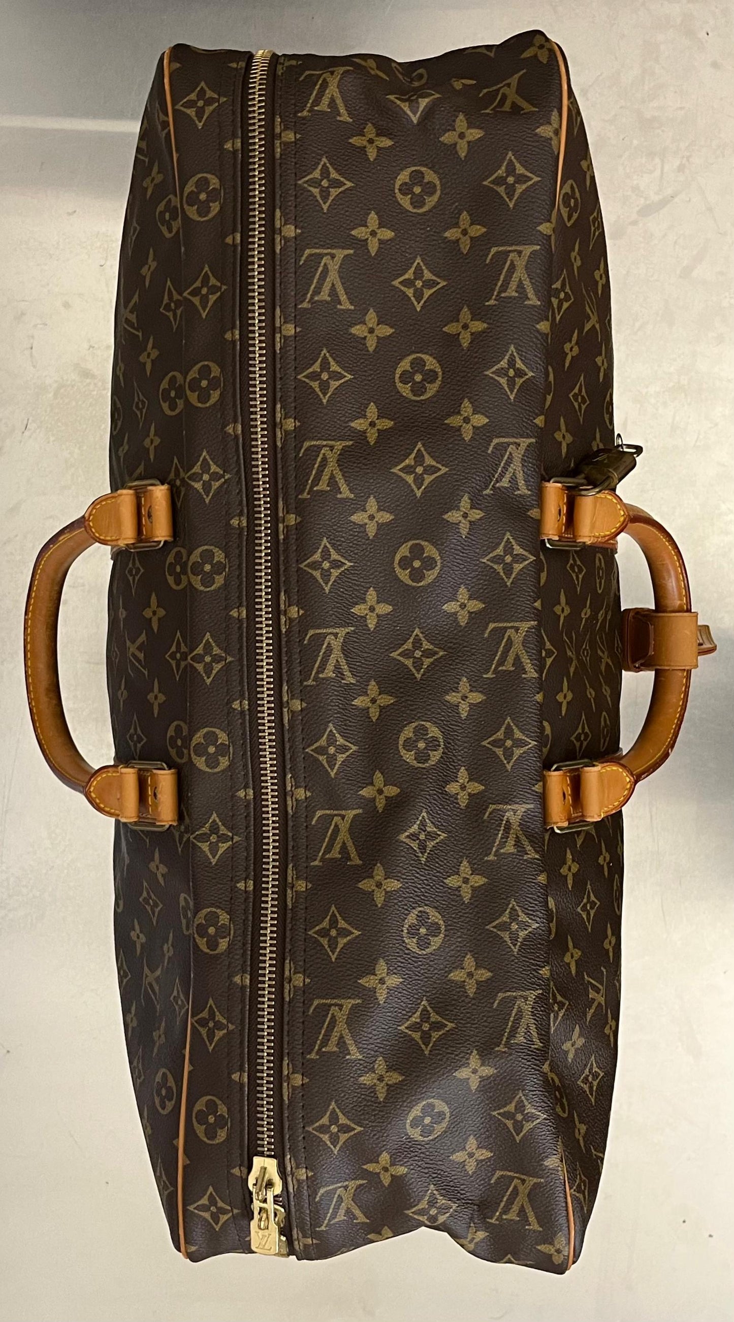 Louis Vuitton Sirius 55