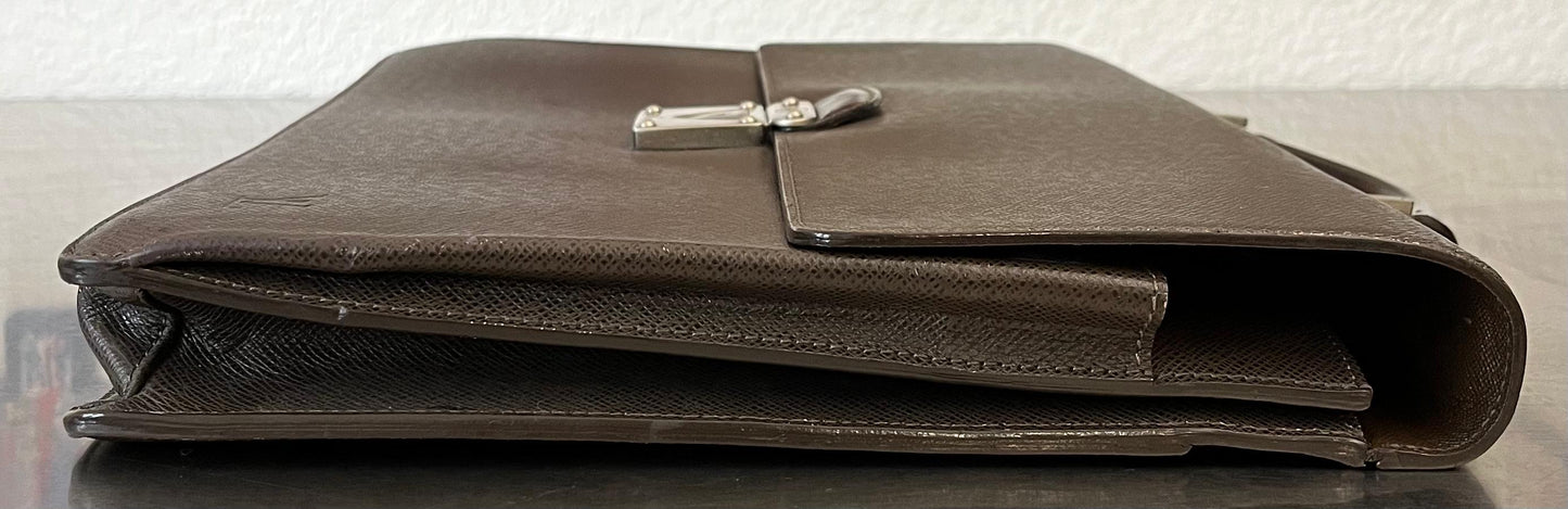 Louis Vuitton Laguito Taiga