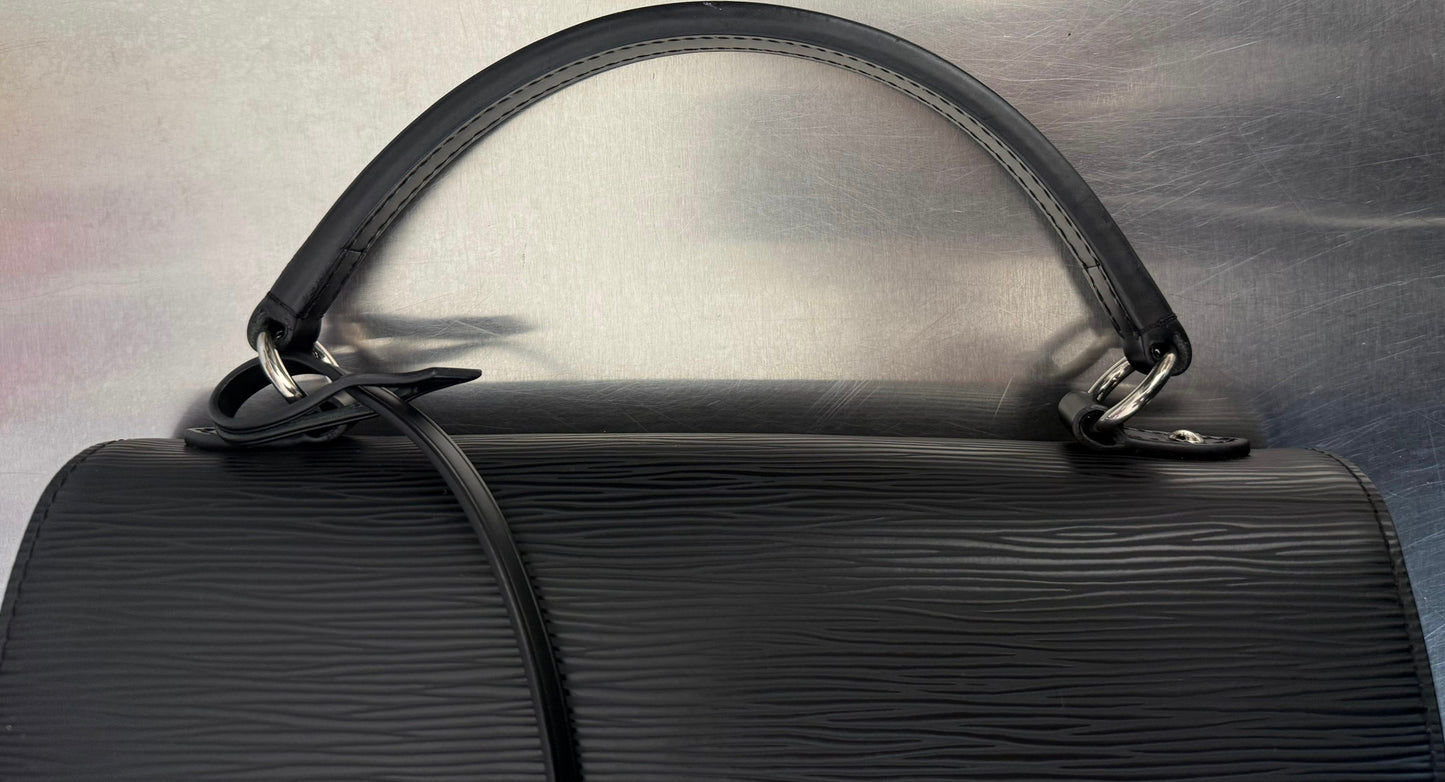 Louis Vuitton Cluny MM Epi