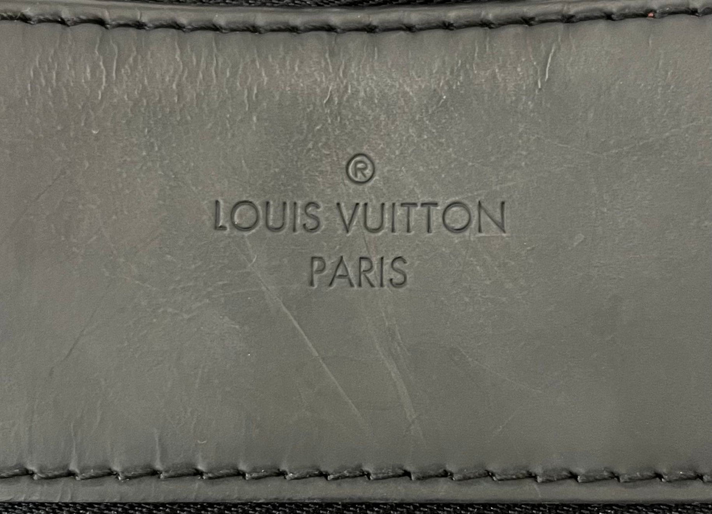 Louis Vuitton Porte Documents Jour Macassar