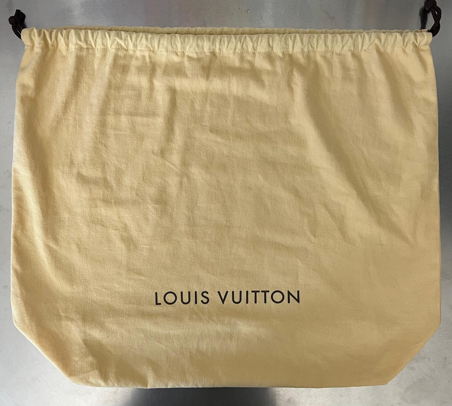 Louis Vuitton Alma GM Epi