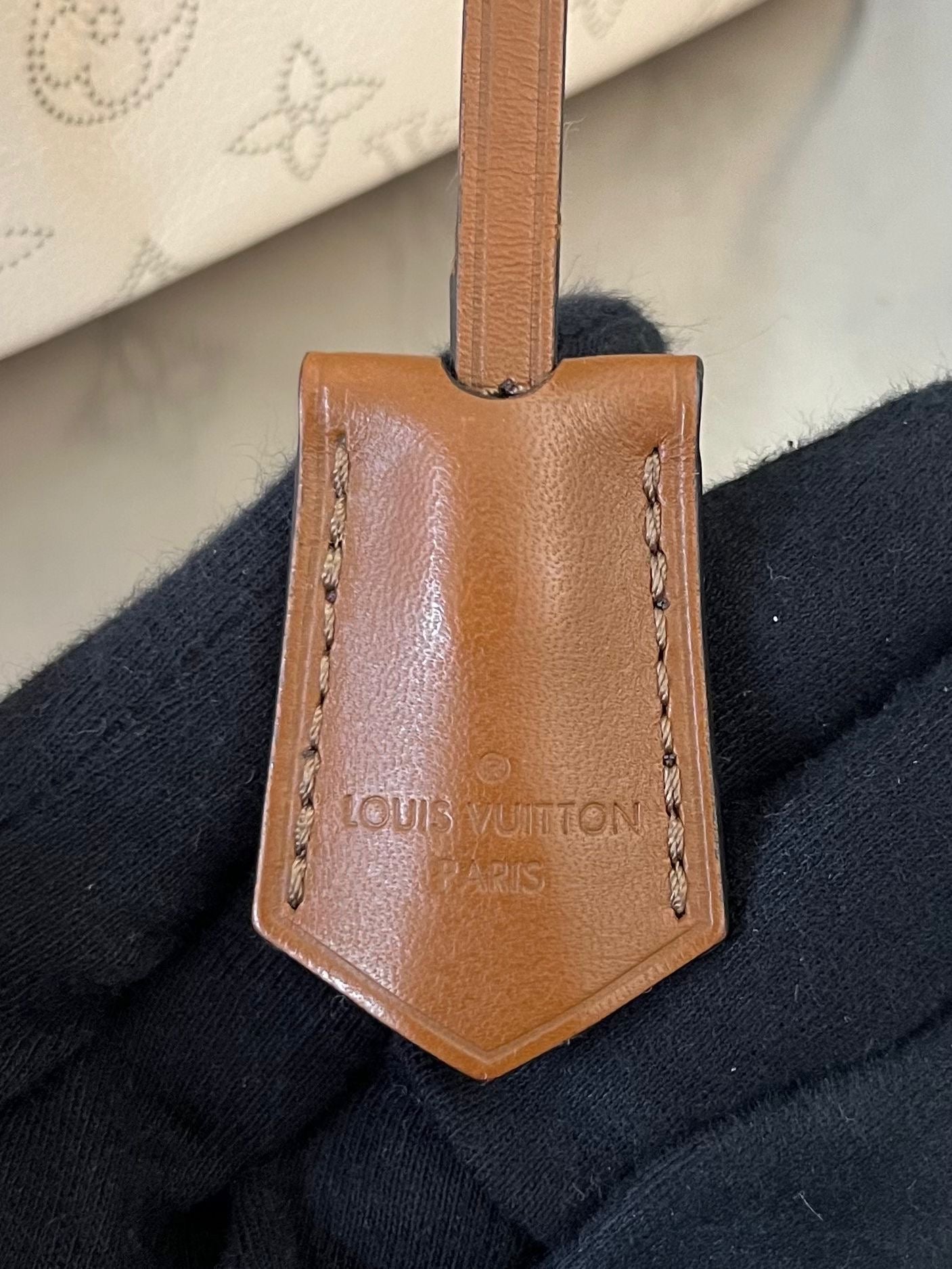 Louis Vuitton Hina PM