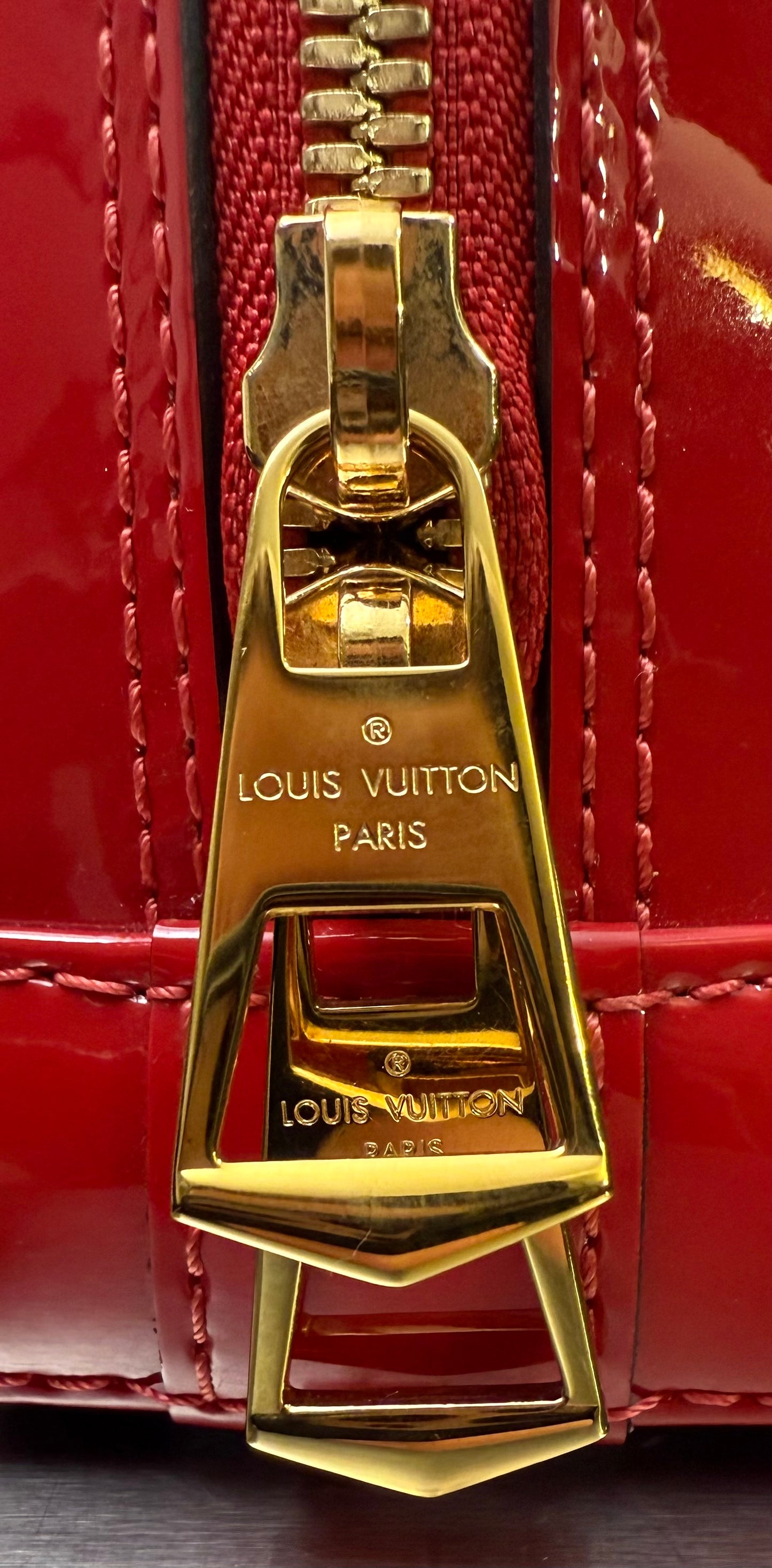 Louis Vuitton Alma BB Vernis Miroir Rot