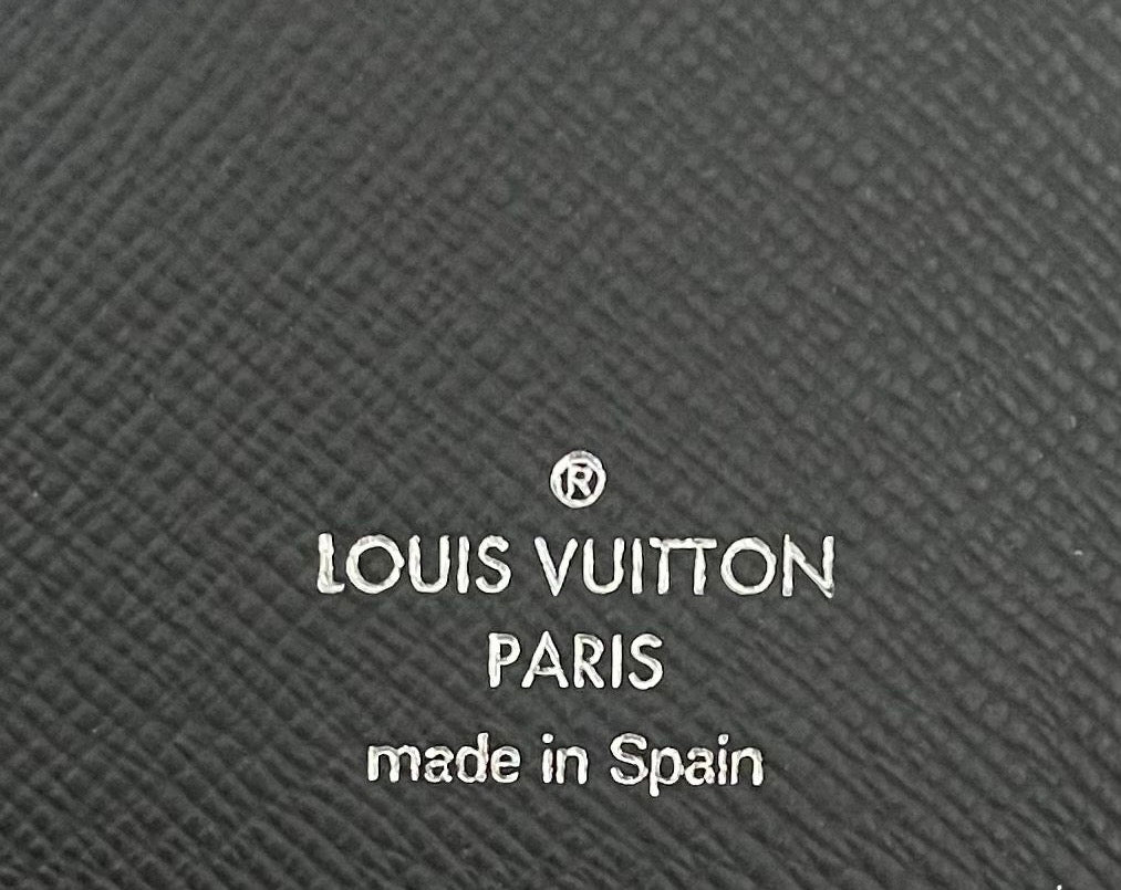 Louis Vuitton Brazza Epi