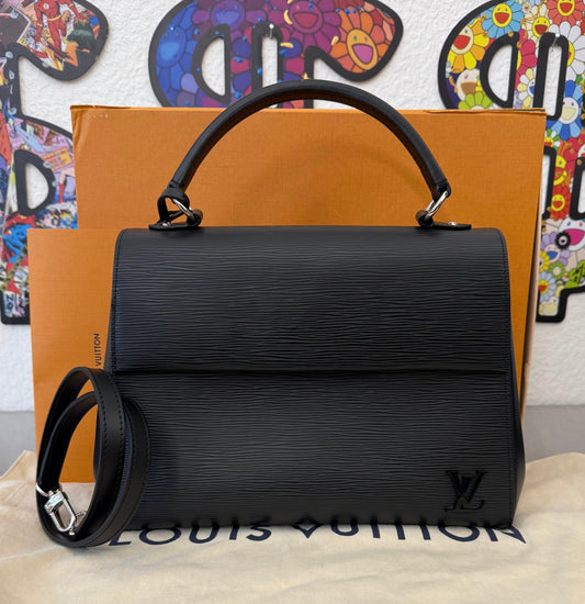 Louis Vuitton Cluny MM Epi