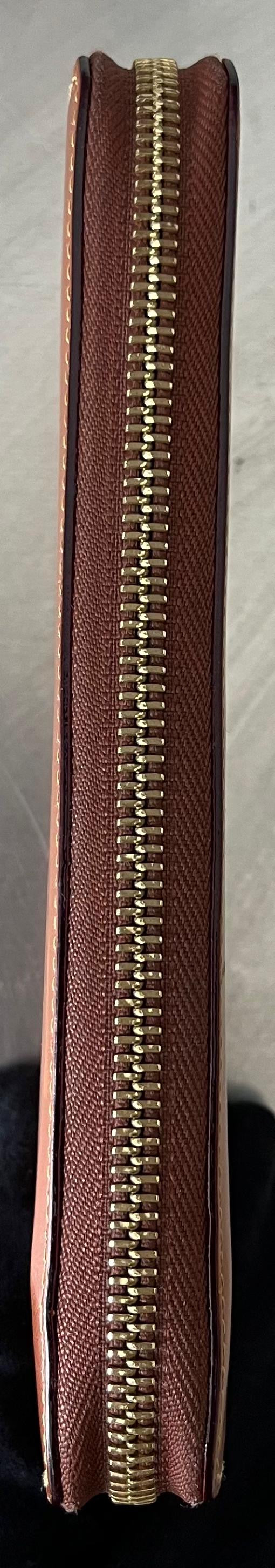 Louis Vuitton Zippy Nomade