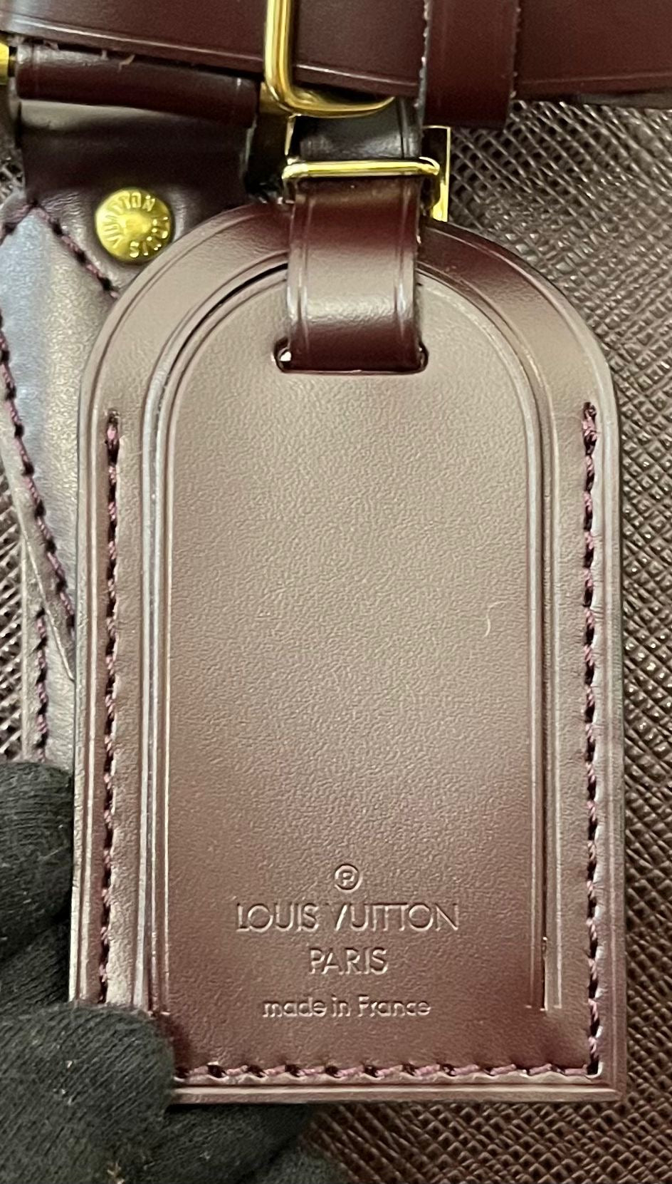 Louis Vuitton Helanga Taiga