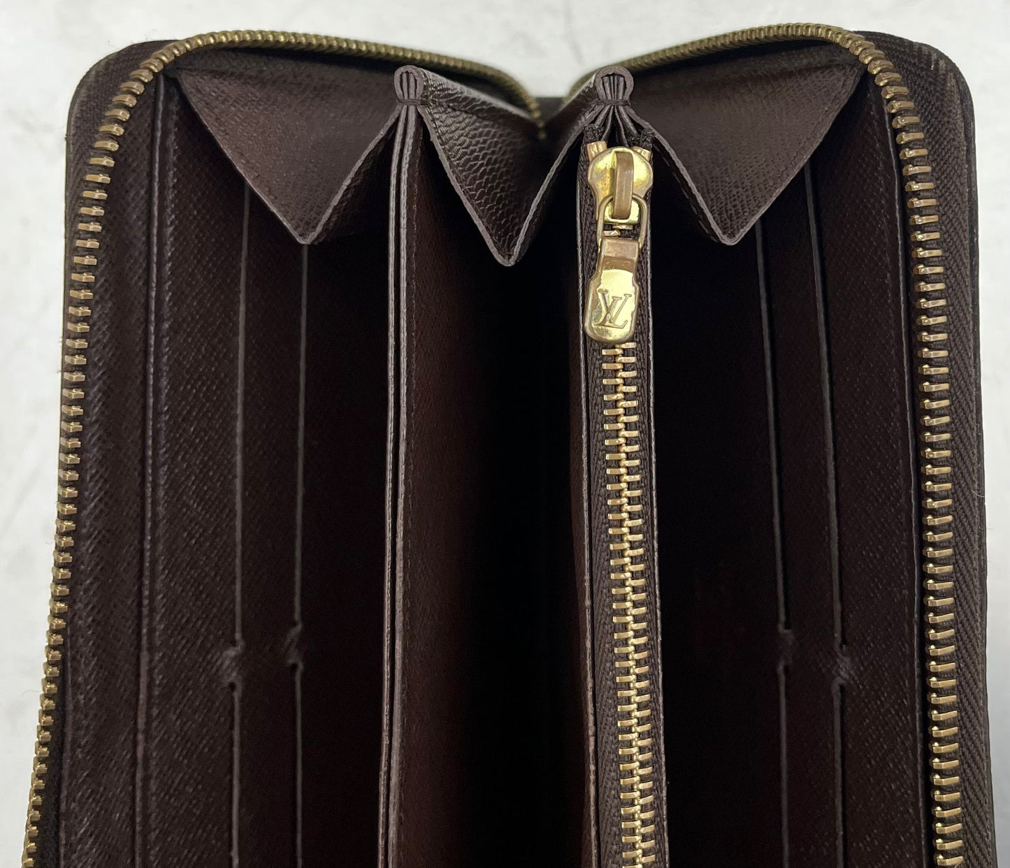 Louis Vuitton Zippy Damier