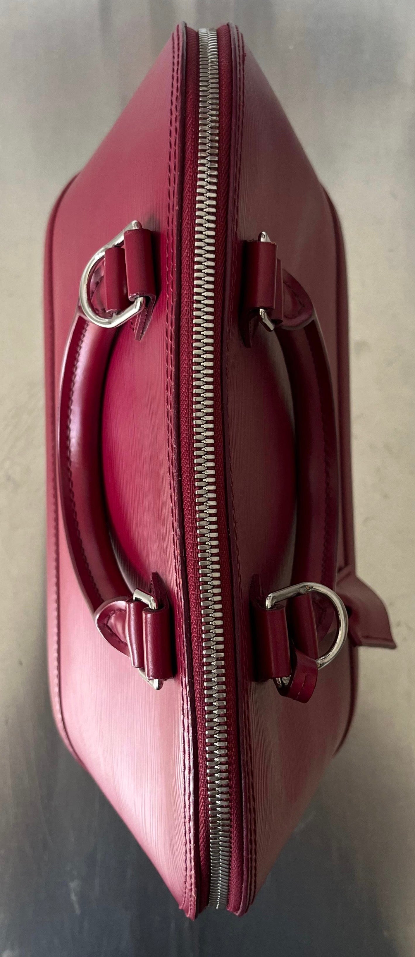 Louis Vuitton Alma PM Epi Fuchsia