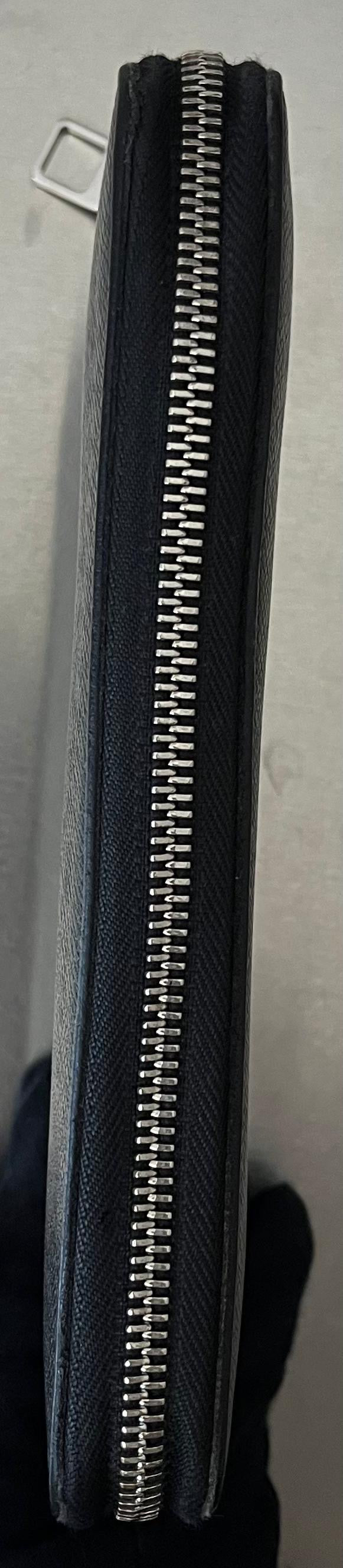Louis Vuitton Zippy Organizer