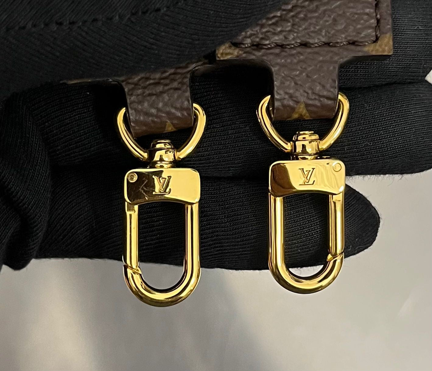 Louis Vuitton Alma BB Vernis Miroir Rot