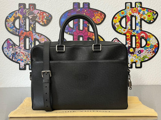 Louis Vuitton Porte Documents Taiga