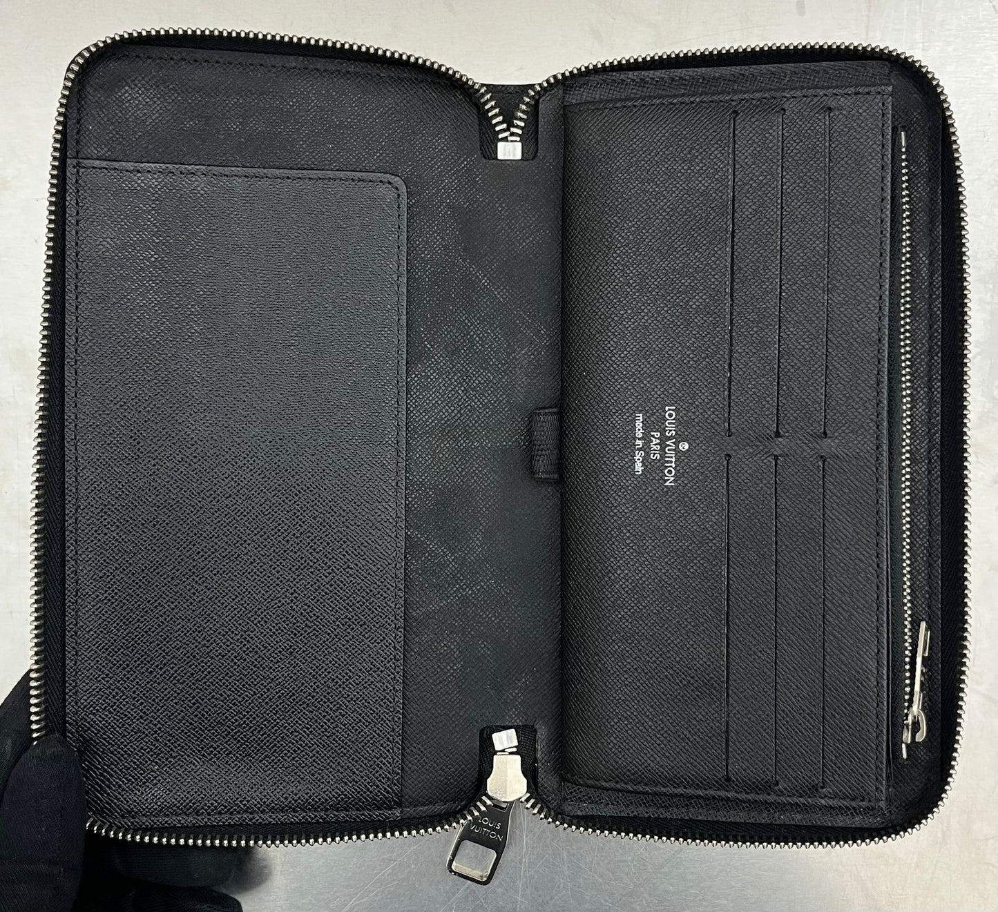 Louis Vuitton Zippy Organizer Damier