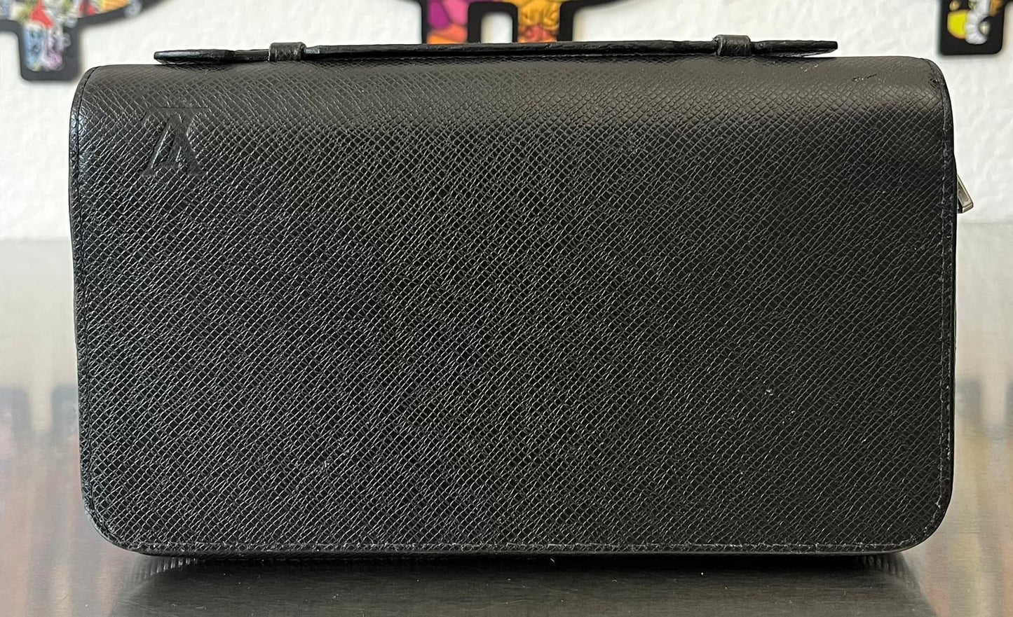 Louis Vuitton Zippy XL Taiga