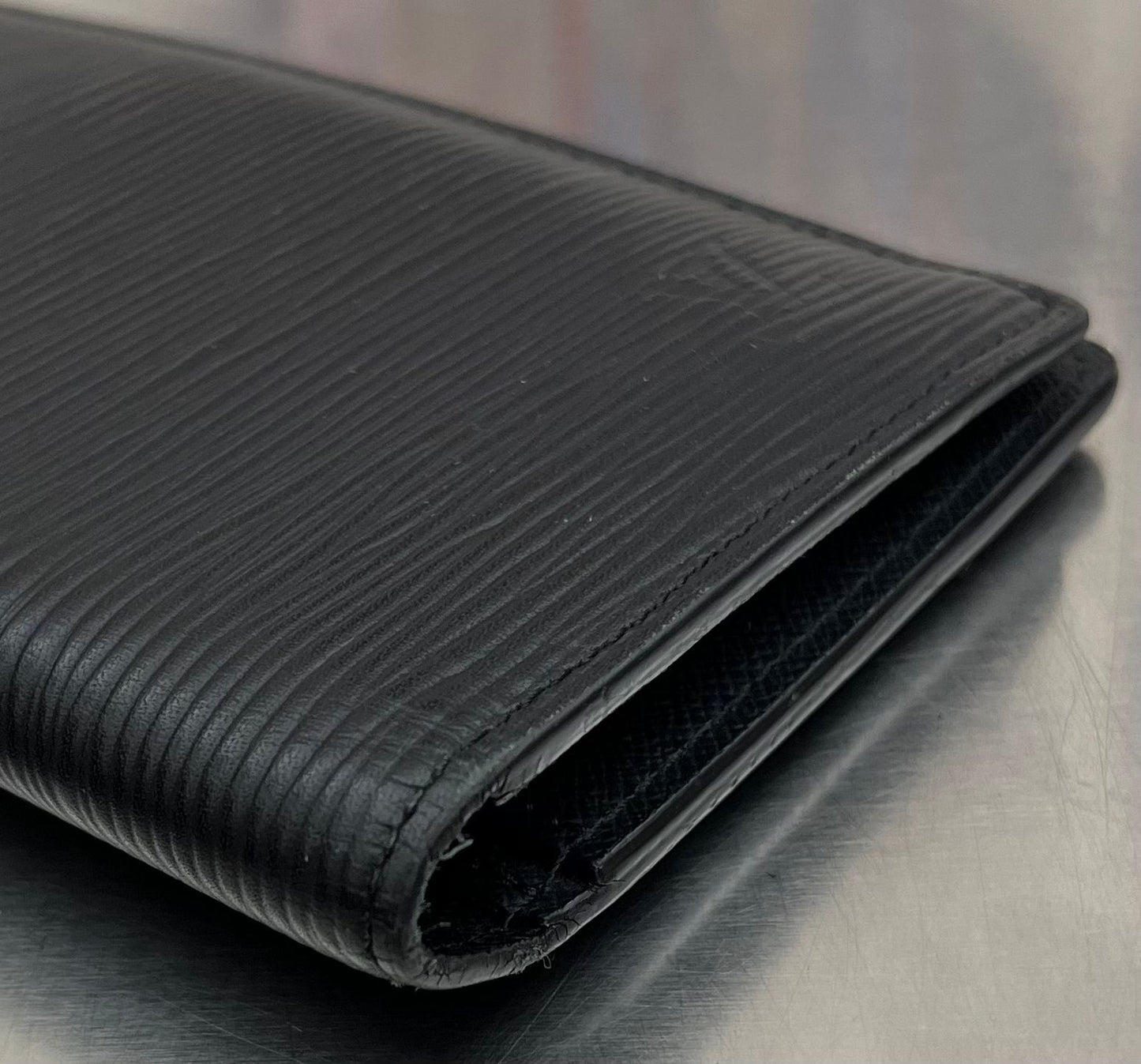 Louis Vuitton Brazza Epi