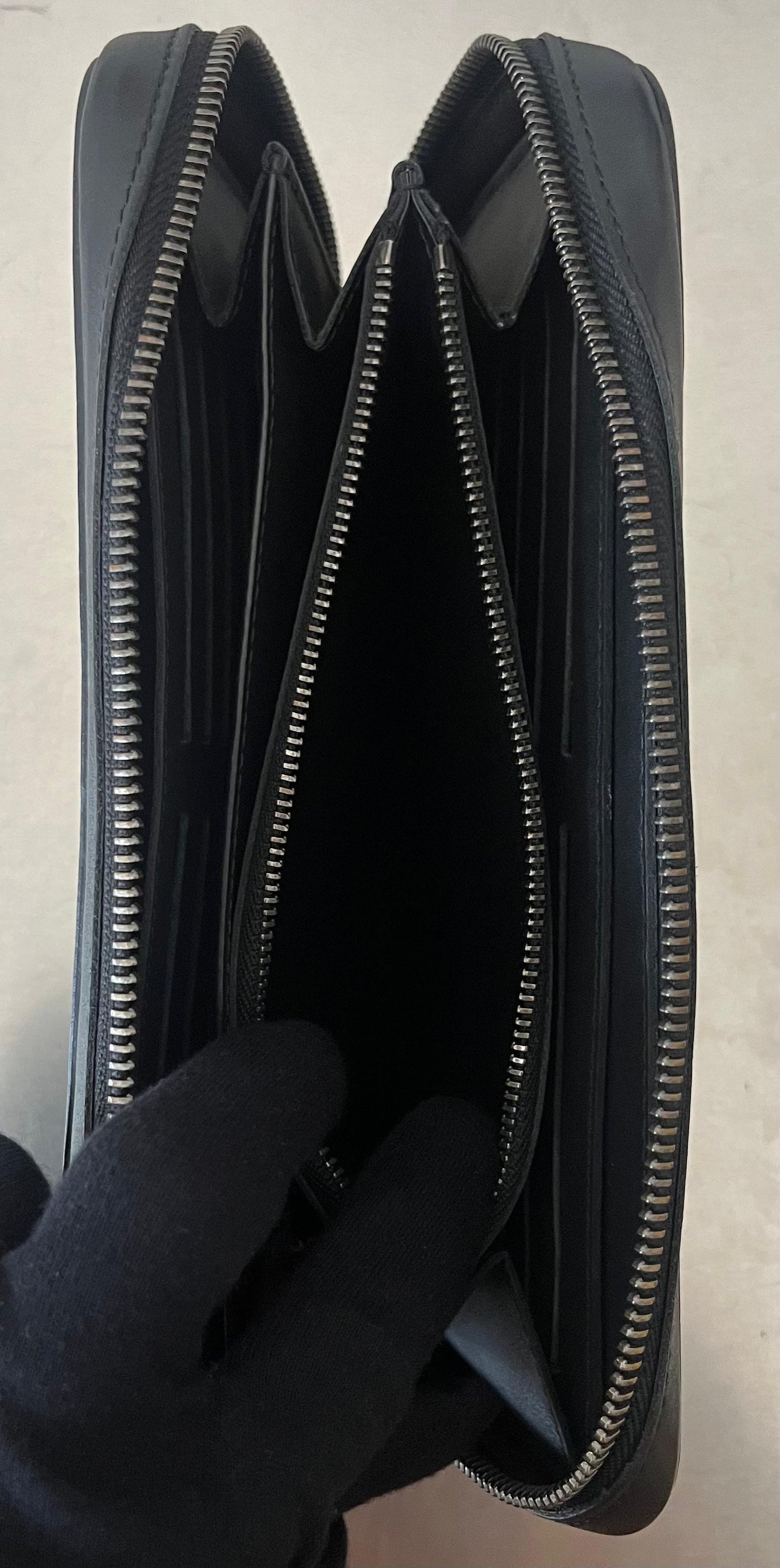 Louis Vuitton Zippy XL Infini Leder