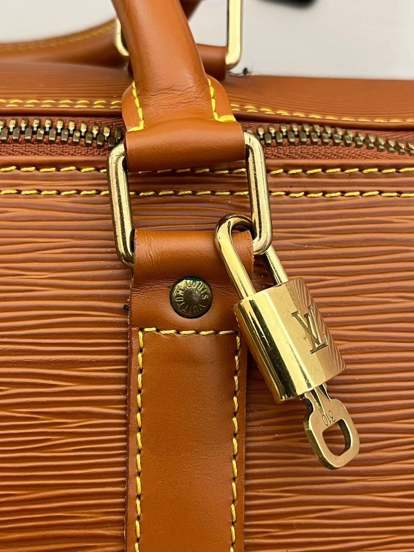 Louis Vuitton Keepall 55 Epi Leder