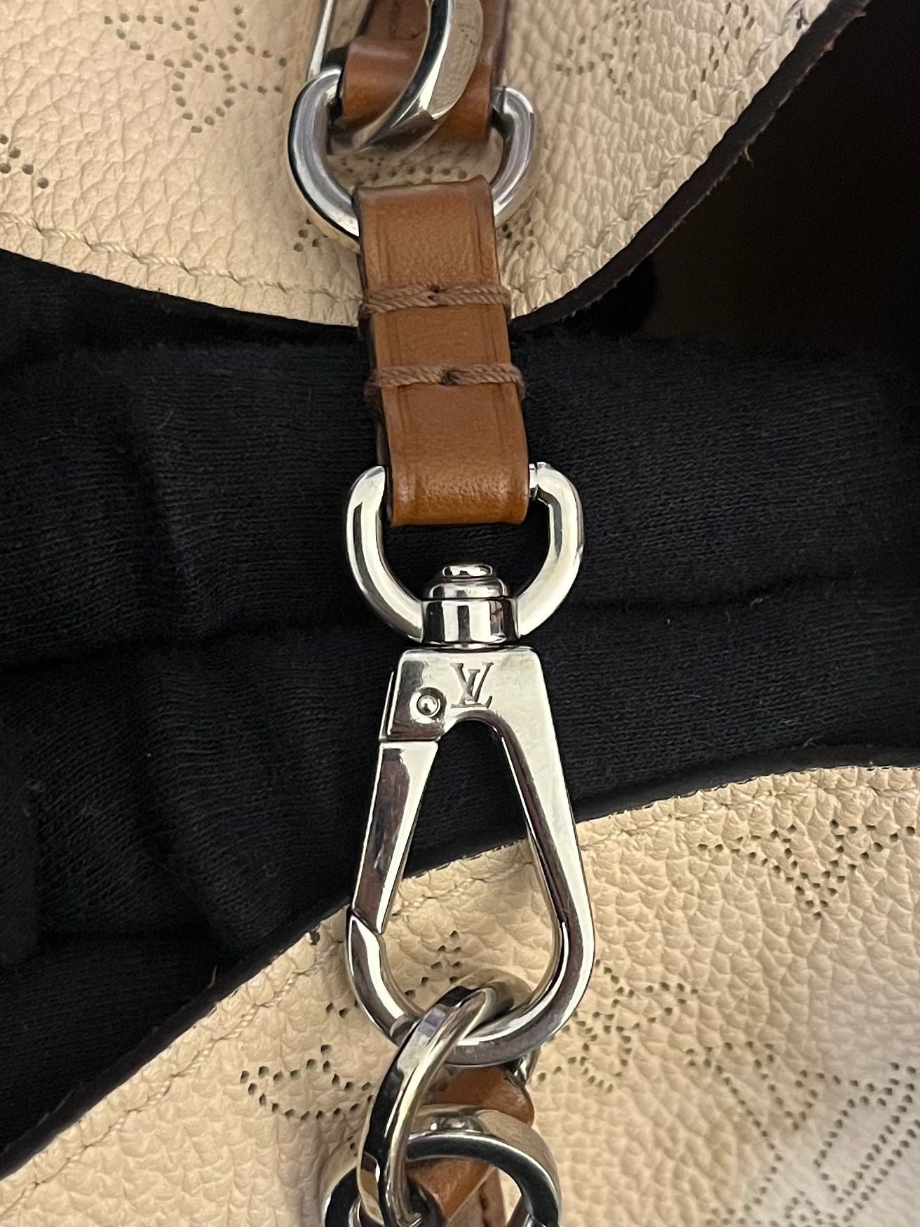 Louis Vuitton Hina PM