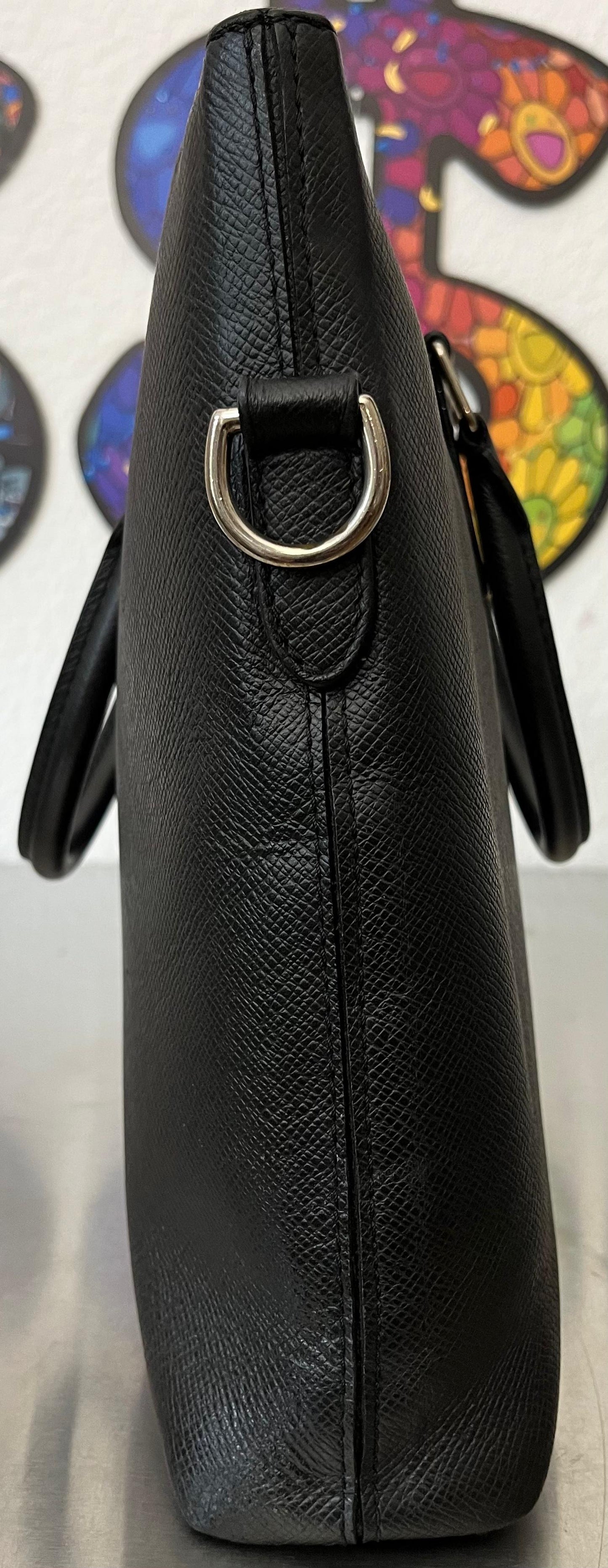 Louis Vuitton Anton