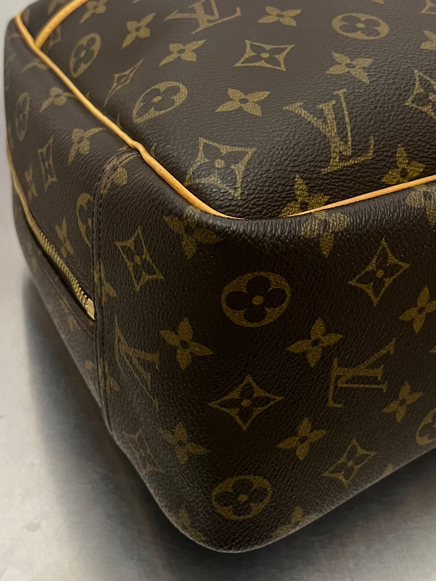 Louis Vuitton Deauville