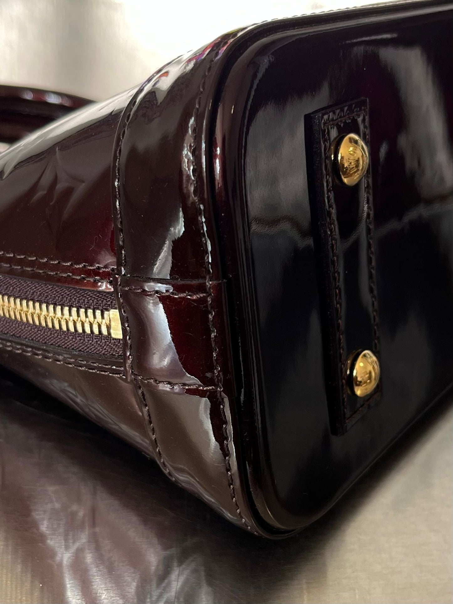 Louis Vuitton Alma BB Vernis