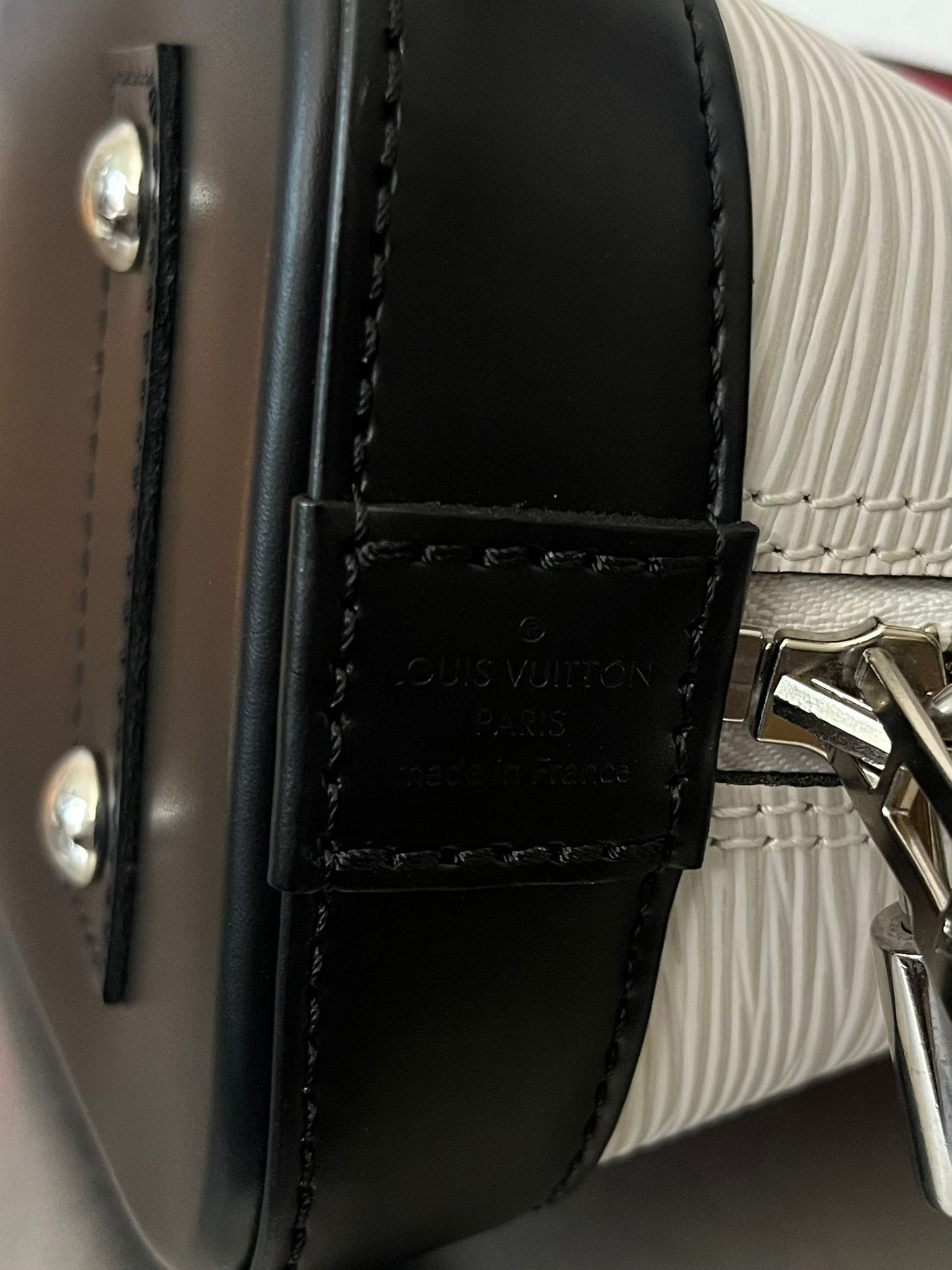 Louis Vuitton Alma BB Epi