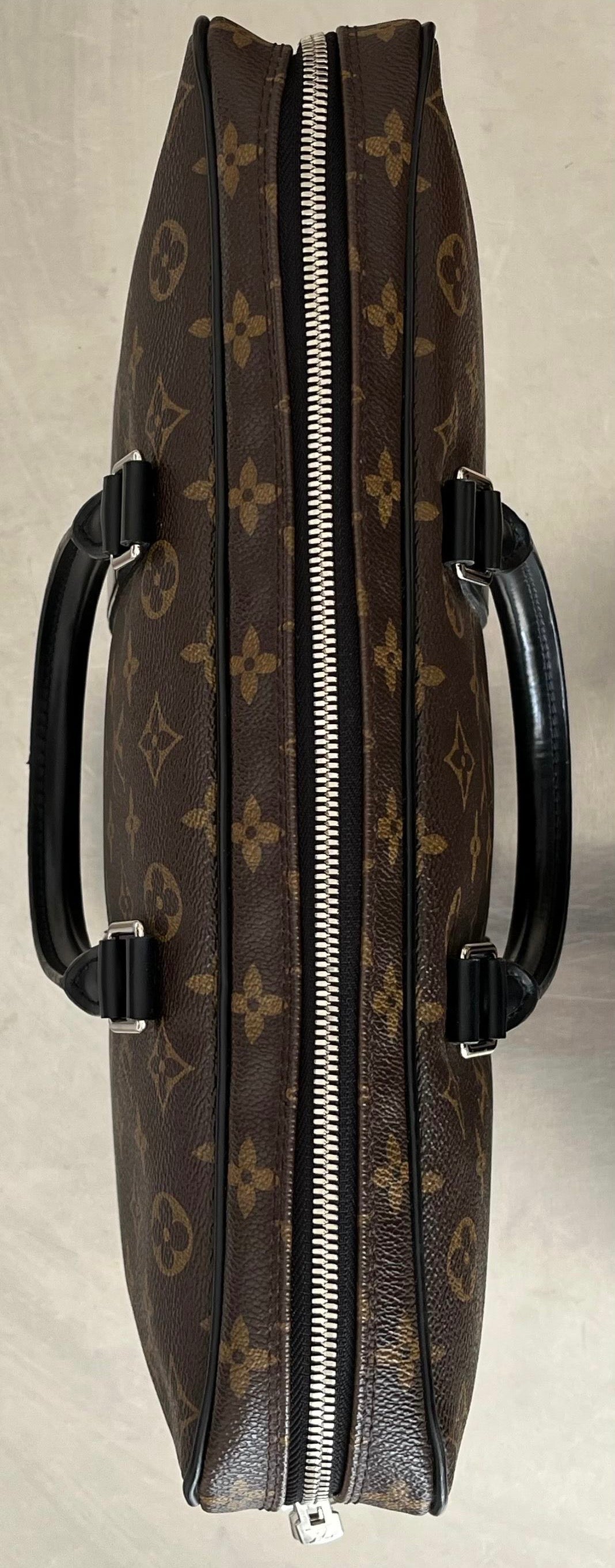 Louis Vuitton Porte-Documents Voyage Macassar