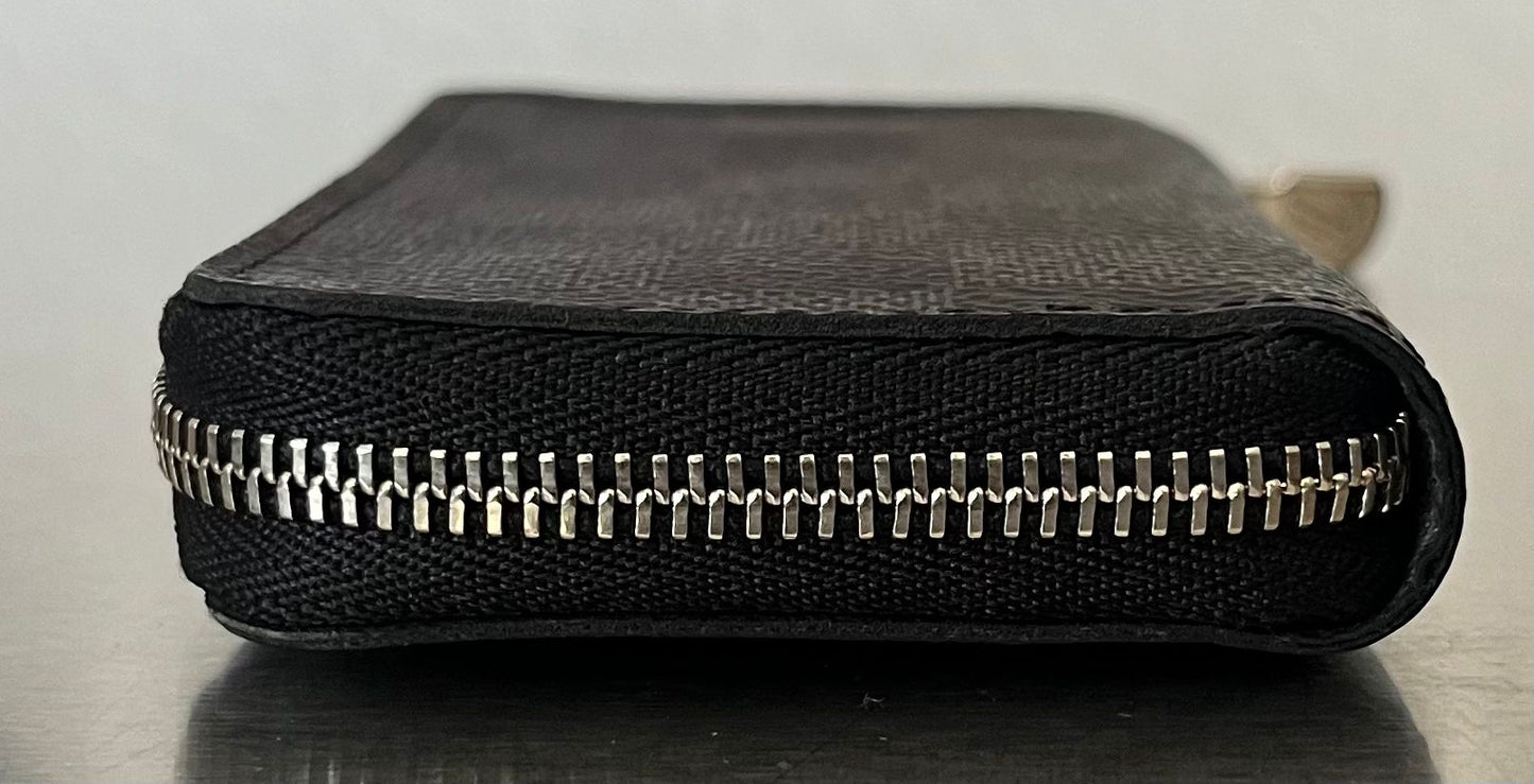 Louis Vuitton Zippy Vertical Coin Damier