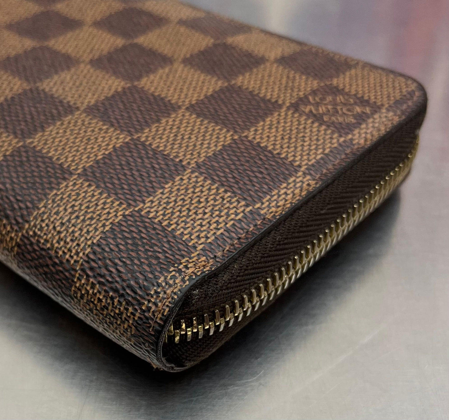 Louis Vuitton Zippy Damier