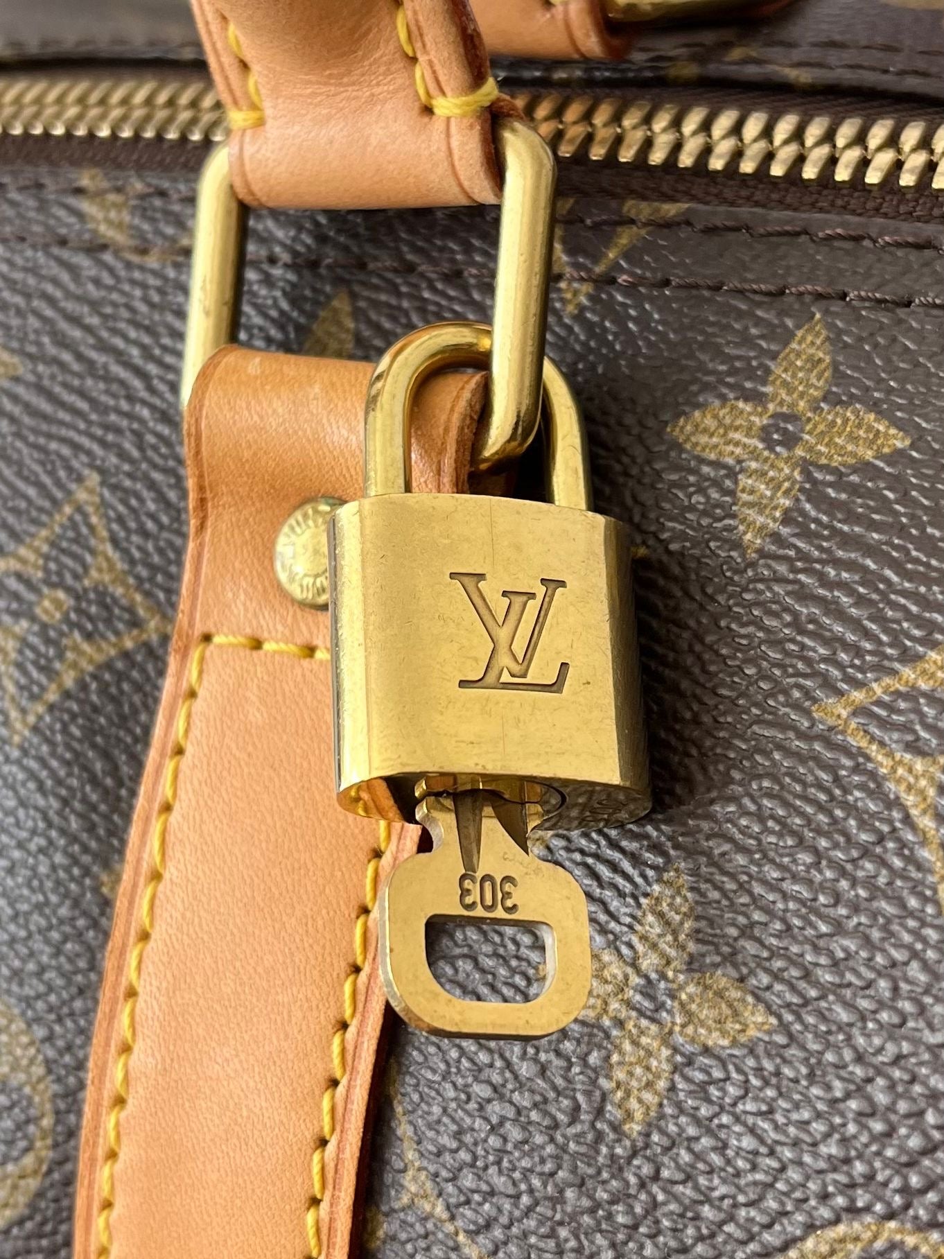 Louis Vuitton Keepall 55 Bandouliere